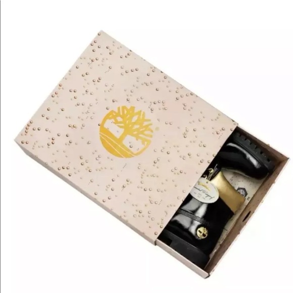 Timberland Men’s NIB Premium 6” Waterproof Boot - Picture 2 of 8